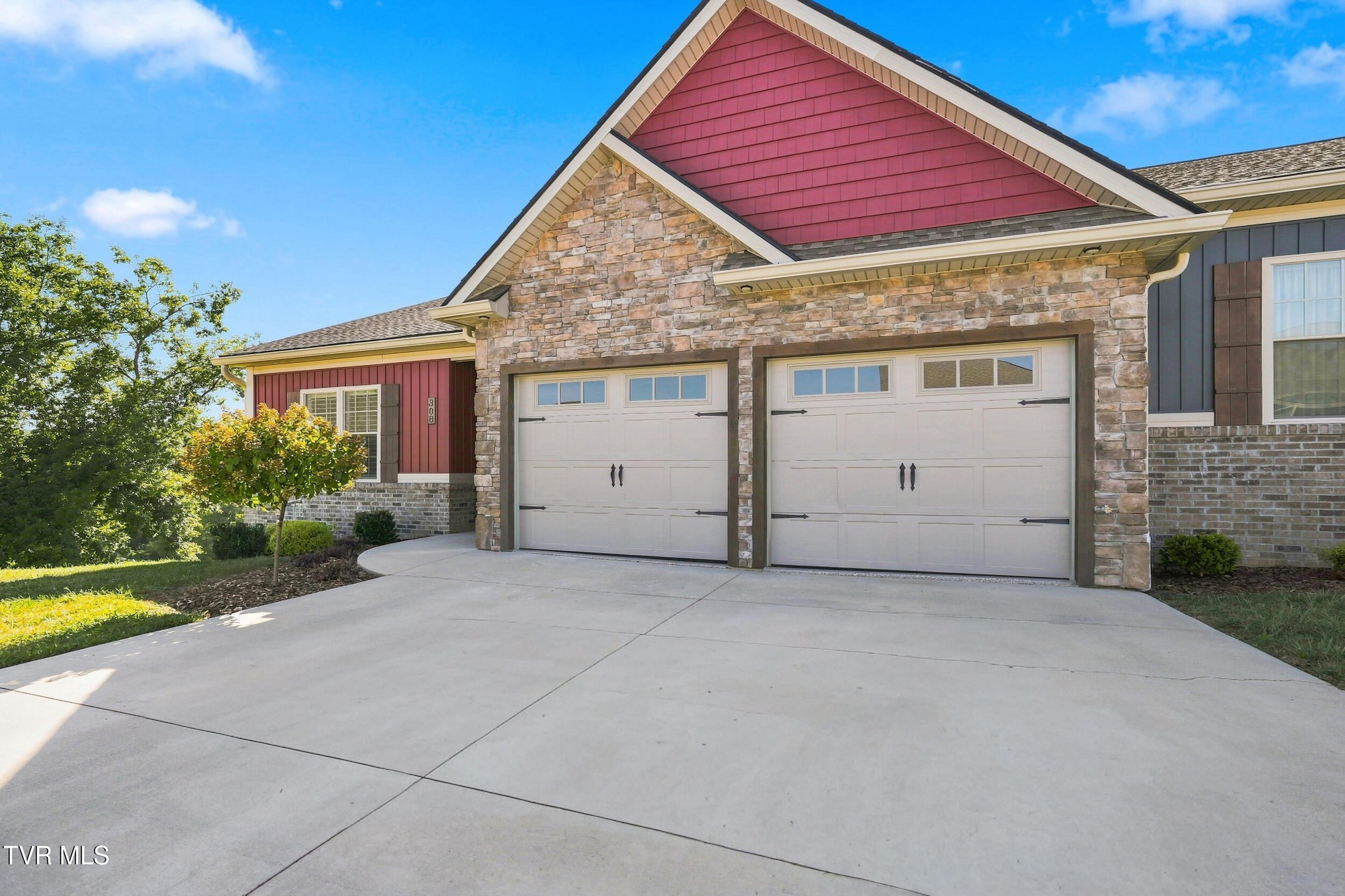308 Harps Lane