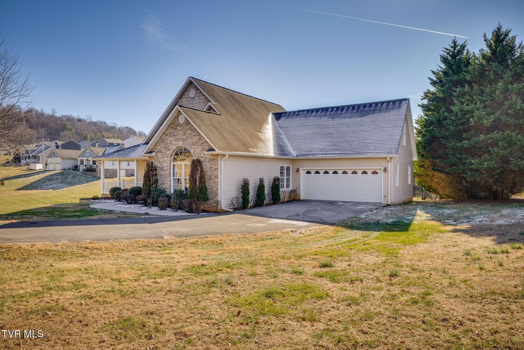 Photo of 733 Rocky Branch Road, Blountville, TN 37617 (MLS # 9989402)