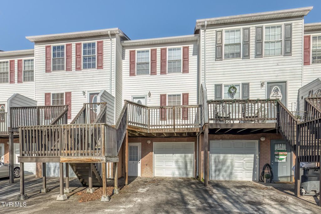 Photo of 121 Bilco Street, Bristol, TN 37620 (MLS # 9989388)