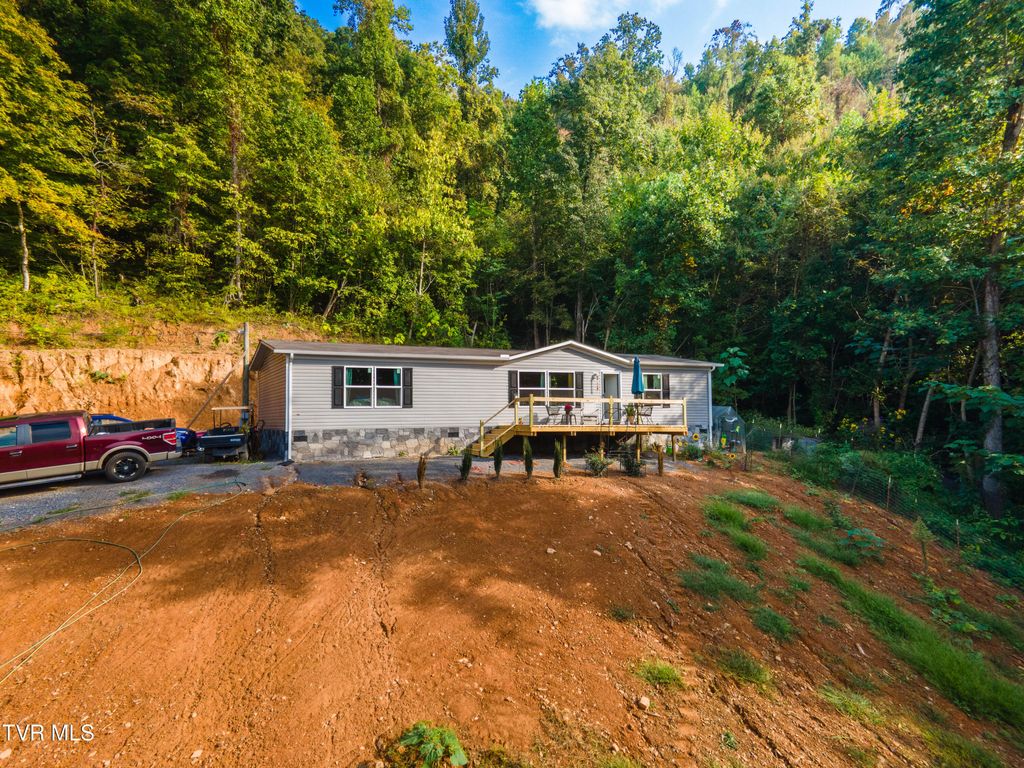 Photo of 4670 Highway 66, Rogersville, TN 37857 (MLS # 9986319)