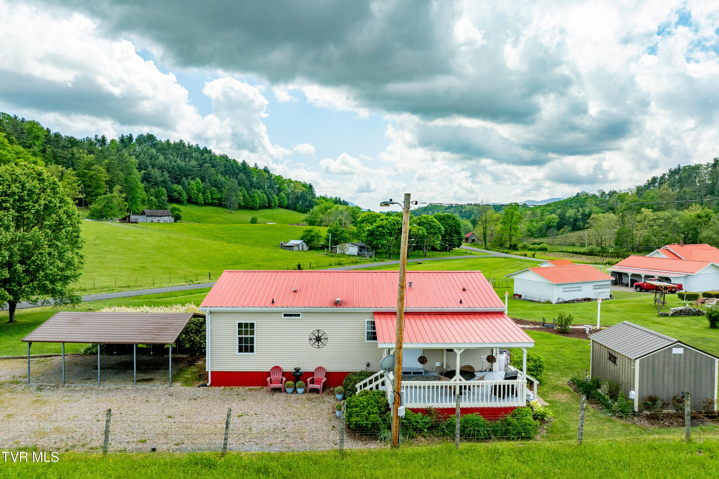 1110 Miller Road, Mountain City, Tennessee image 38