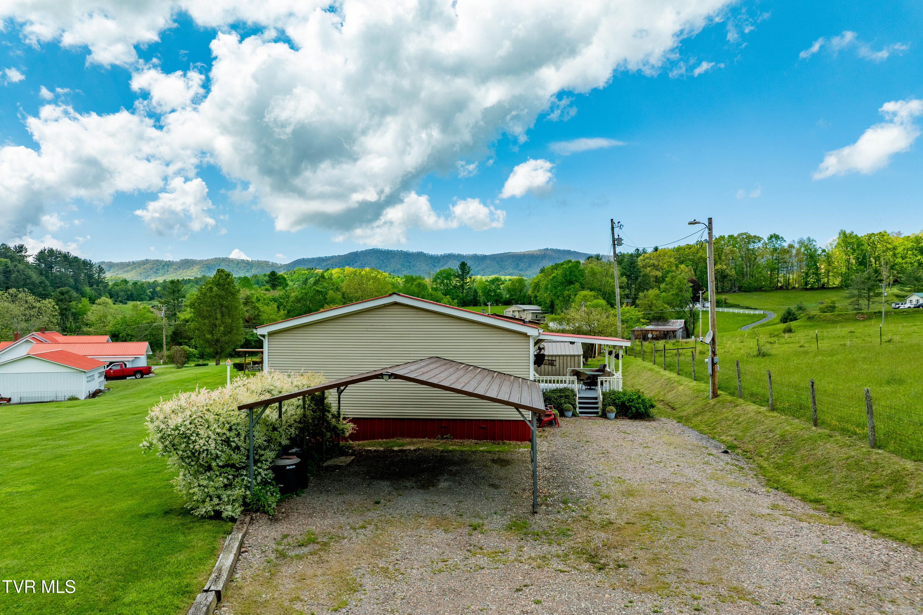 1110 Miller Road, Mountain City, Tennessee image 21
