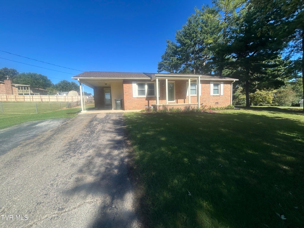Photo of 205 Sunset Boulevard, Greeneville, TN 37743 (MLS # 10001530)