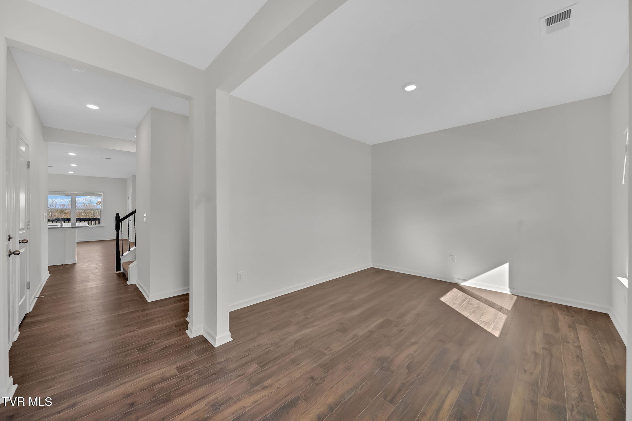 311 Terrapin Drive Dr, Johnson City, Tennessee image 2