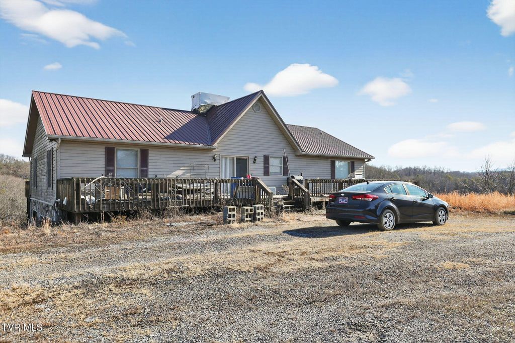 Photo of 604 Cripple Creek Road, Watauga, TN 37694 (MLS # 9990727)