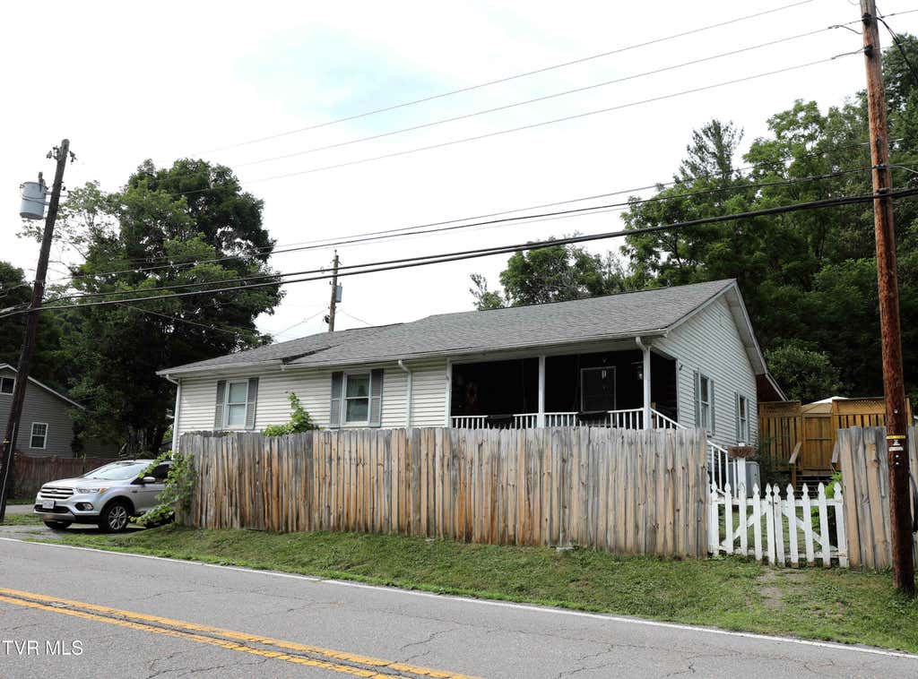 Photo of 709 Exeter Road, Appalachia, VA 24216 (MLS # 9998276)