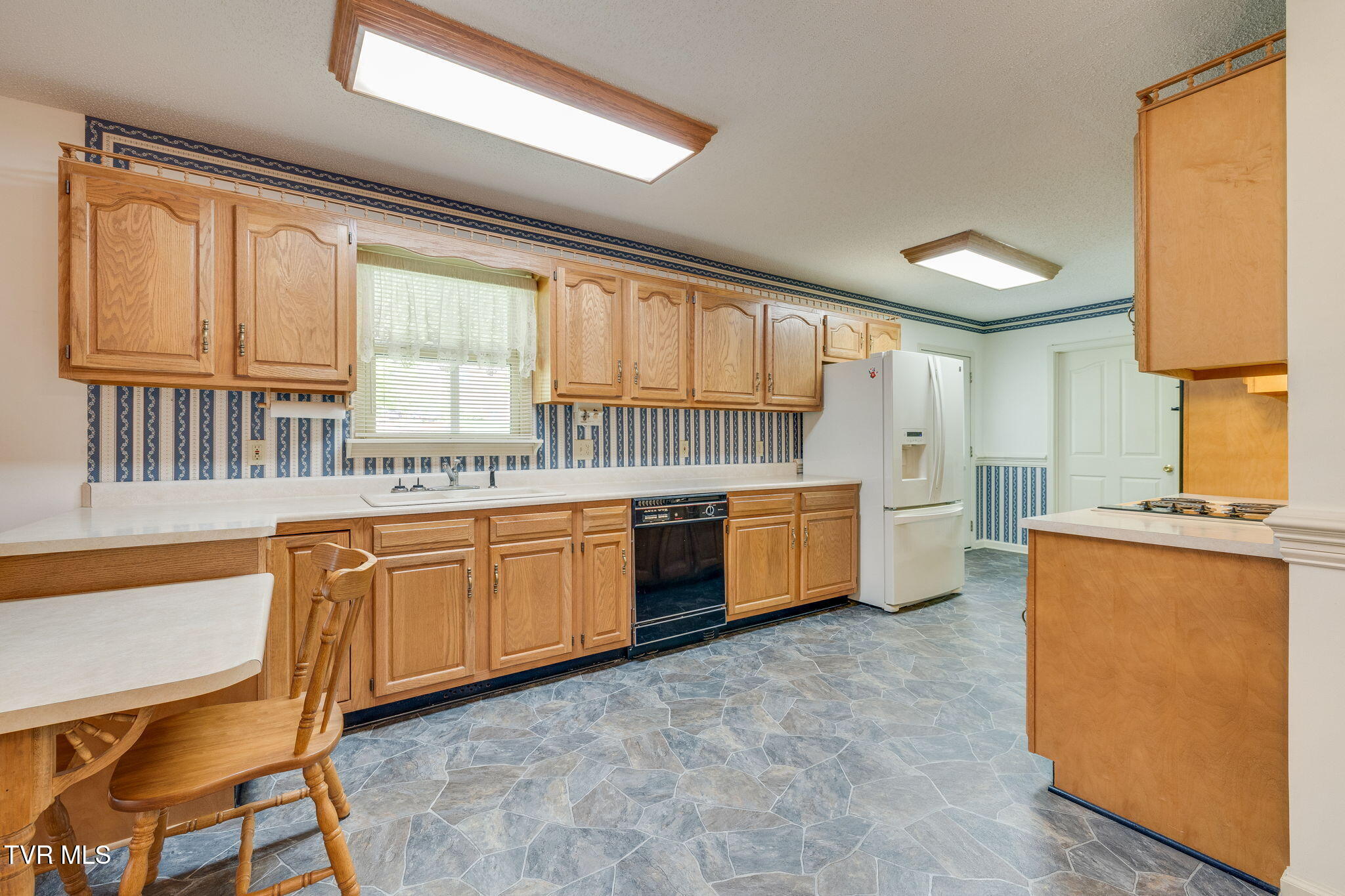 2114 Bloomingdale Road, Kingsport, Tennessee image 19
