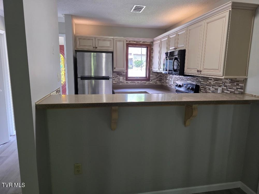 118 Willowbrook Drive Drive, Kingsport, Tennessee image 6