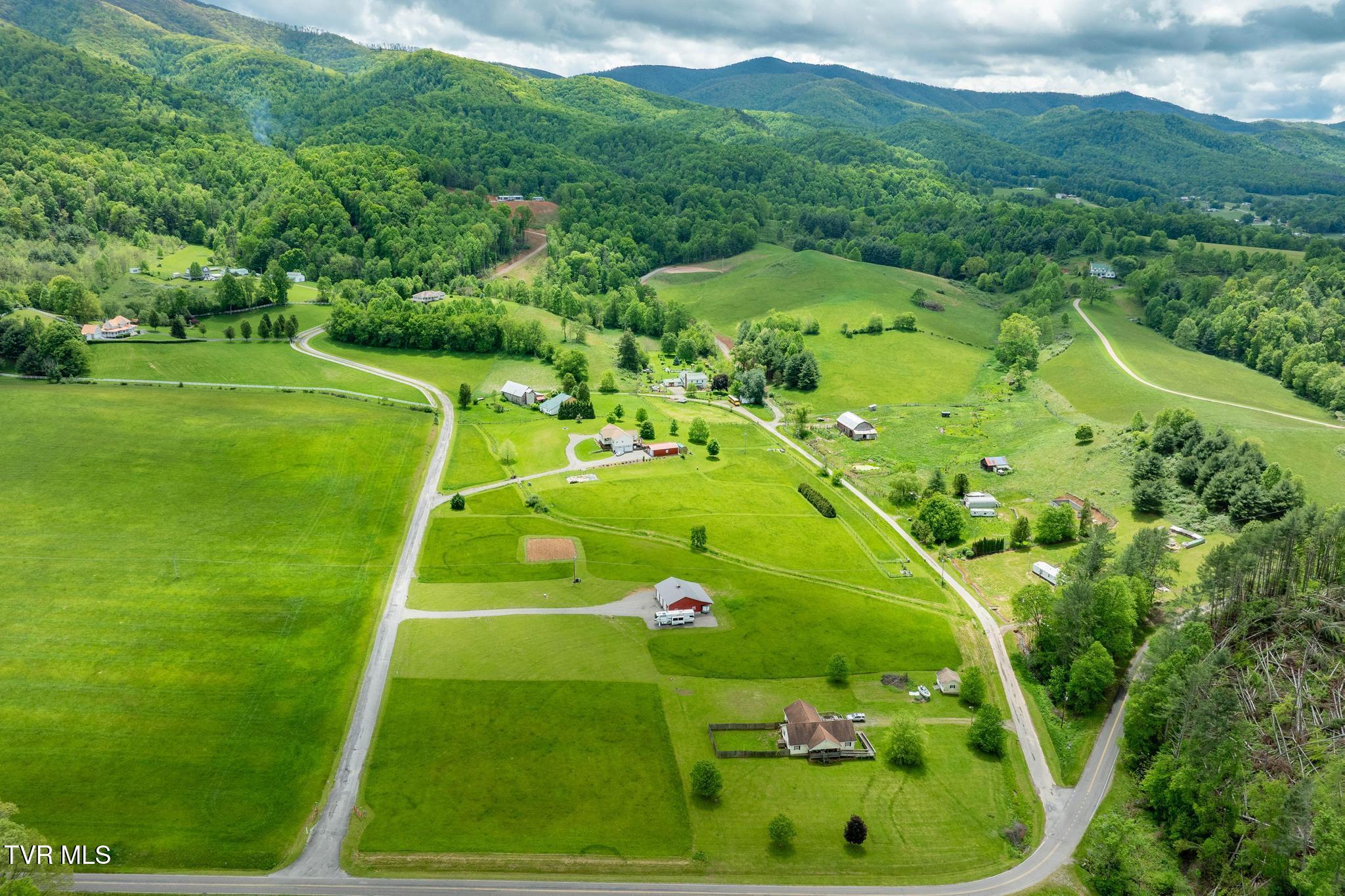 234 Old Dyer Farm Private Lane, Mountain City, Tennessee image 5