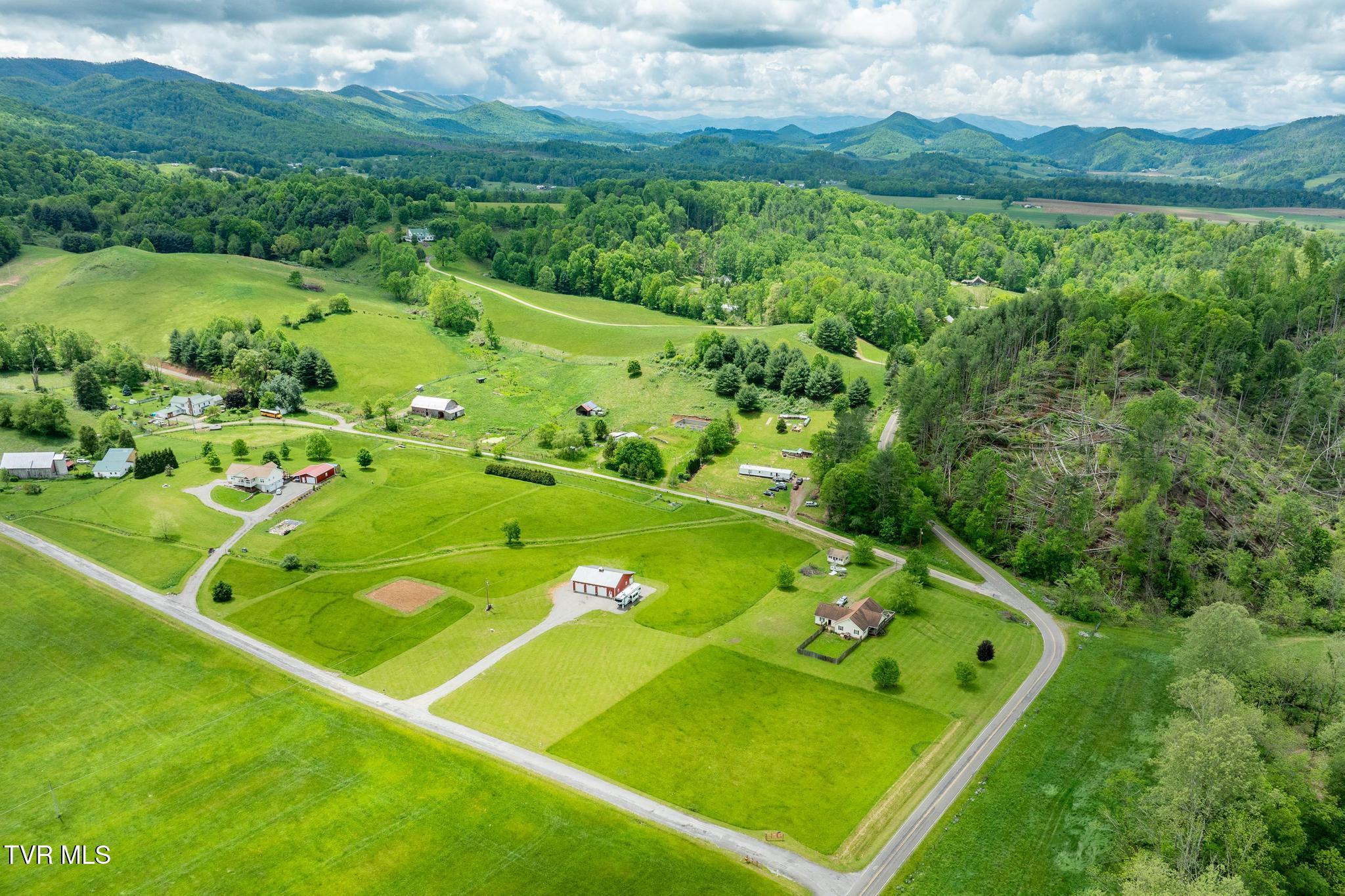 234 Old Dyer Farm Private Lane, Mountain City, Tennessee image 4