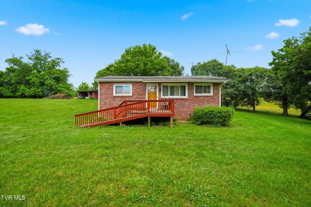 Photo of 158 Grandview DR, Duffield, VA 24244 (MLS # 9996903)
