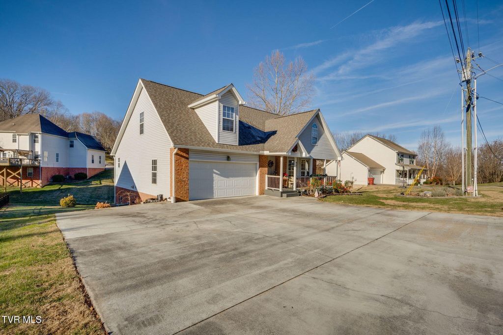 Photo of 4005 Marable Lane, Johnson City, TN 37601 (MLS # 9989511)
