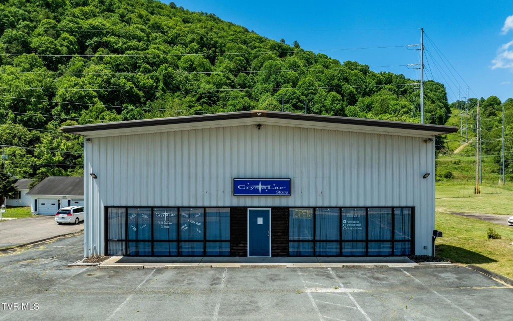 Photo of 628 Shady Street, Mountain City, TN 37683 (MLS # 9996501)