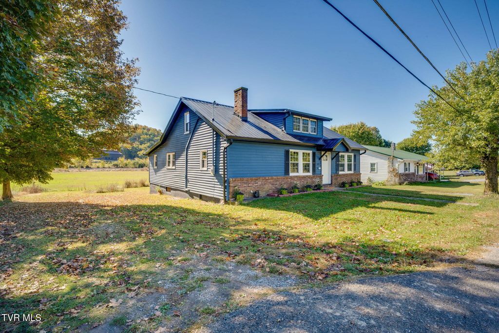 Photo of 292 Main Street, Piney Flats, TN 37686 (MLS # 9987075)