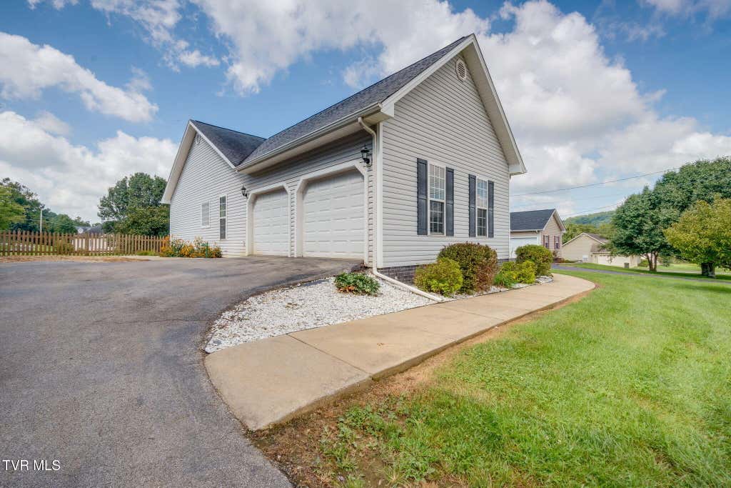 Photo of 727 Tavern Hill Road, Jonesborough, TN 37659 (MLS # 9999820)