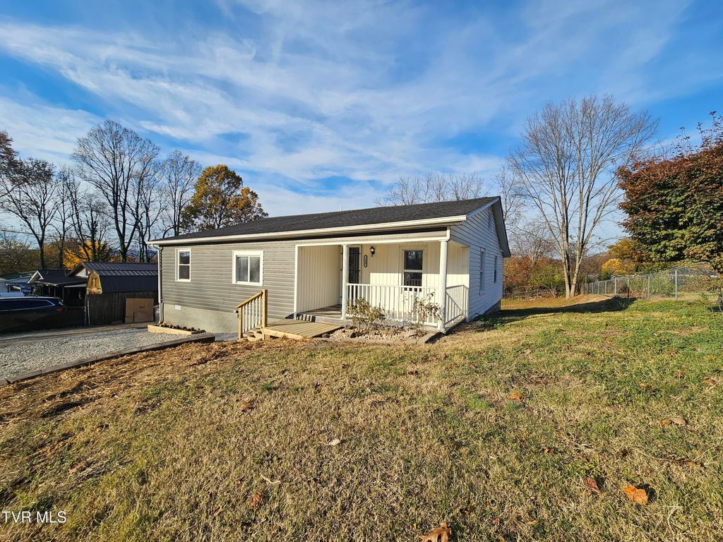 Photo of 209 Paperville Road, Bristol, TN 37620 (MLS # 9988097)