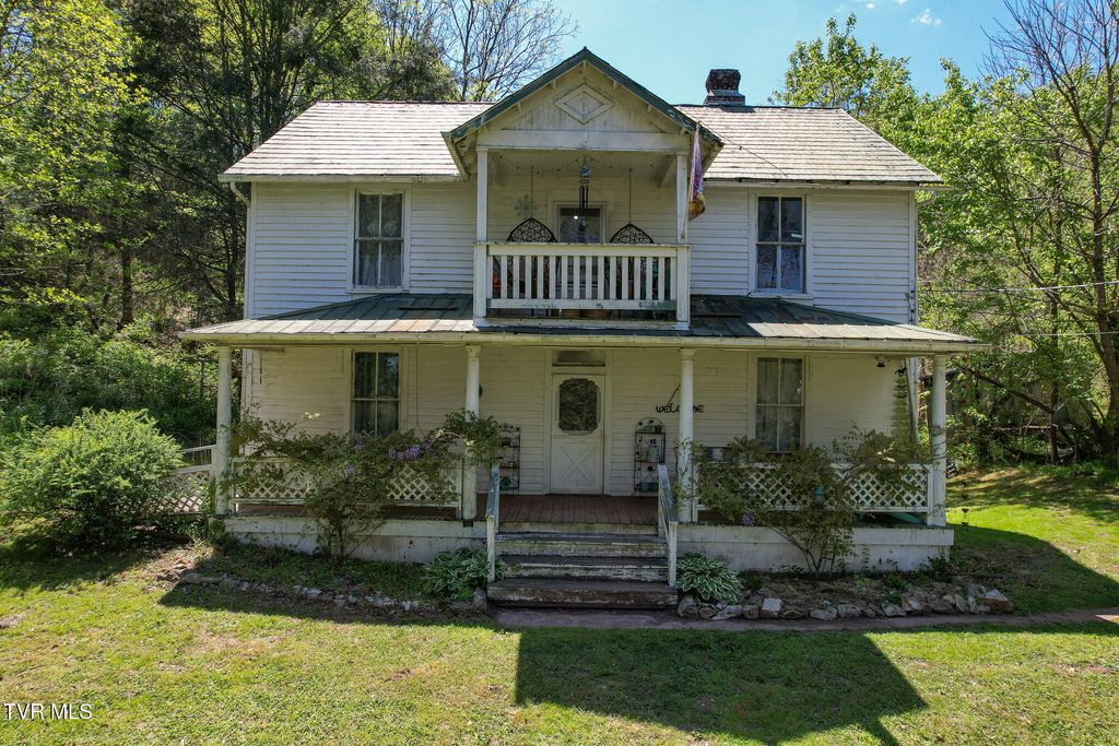Photo of 2170 Saltville Highway, Saltville, VA 24370 (MLS # 9994549)