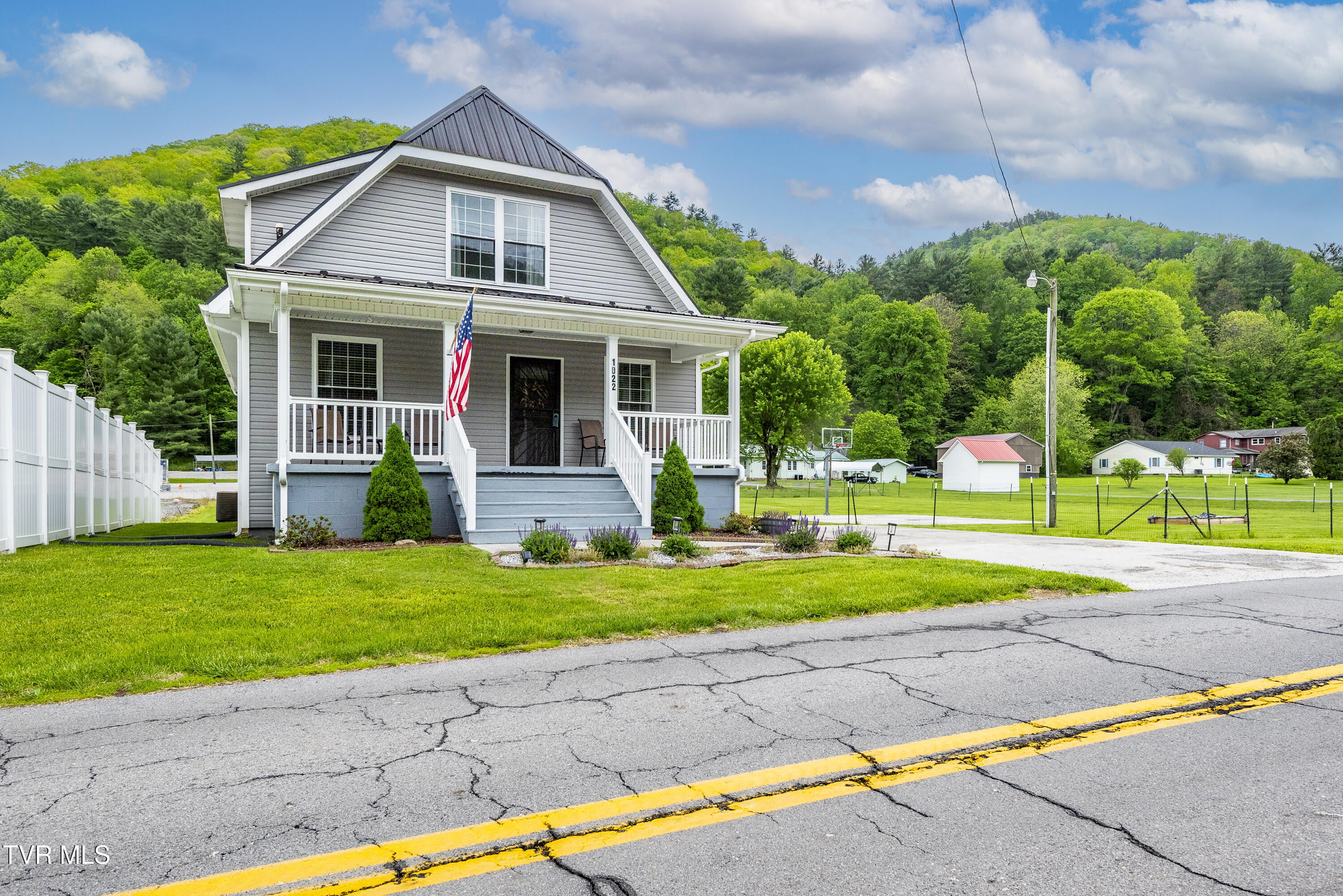1022 Shady Avenue, Damascus, Virginia image 34