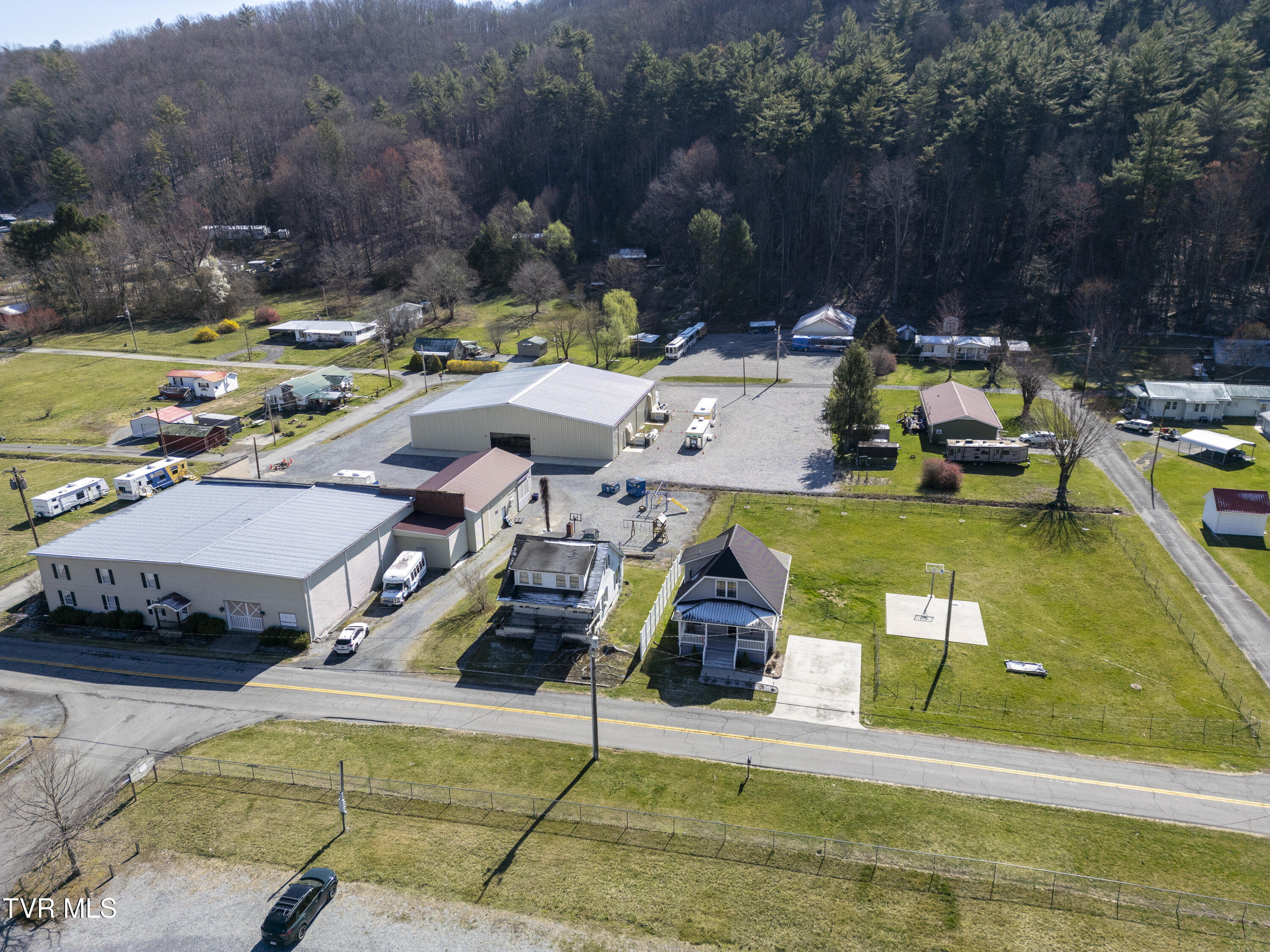 1022 Shady Avenue, Damascus, Virginia image 42