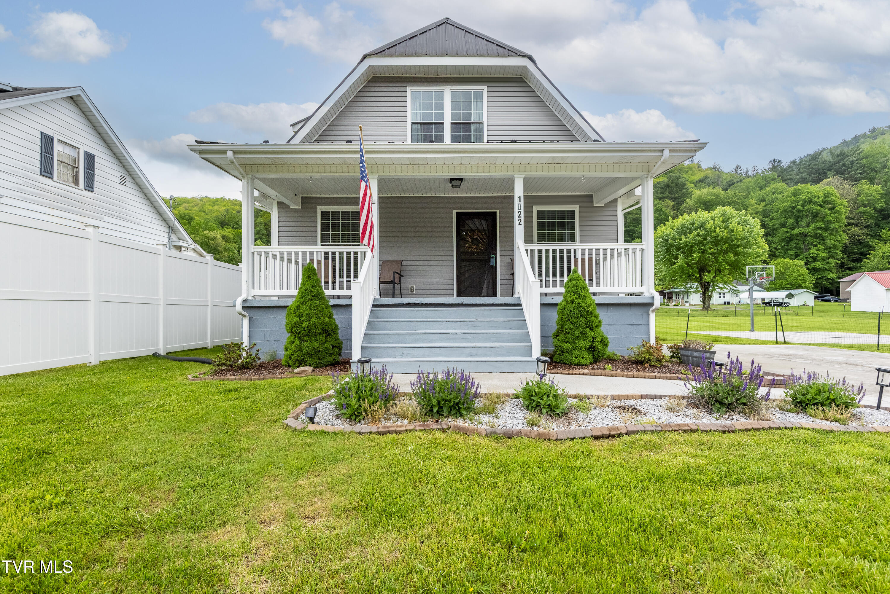 1022 Shady Avenue, Damascus, Virginia image 38