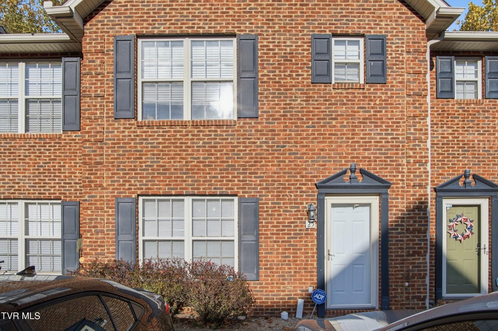Photo of 1809 Lakeview Drive #Apt 25, Johnson City, TN 37601 (MLS # 10002159)