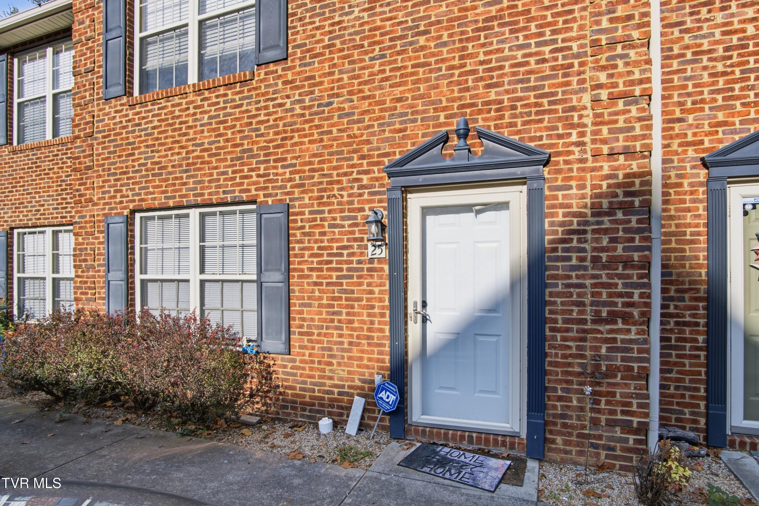 1809 West Lakeview Drive Apt 25