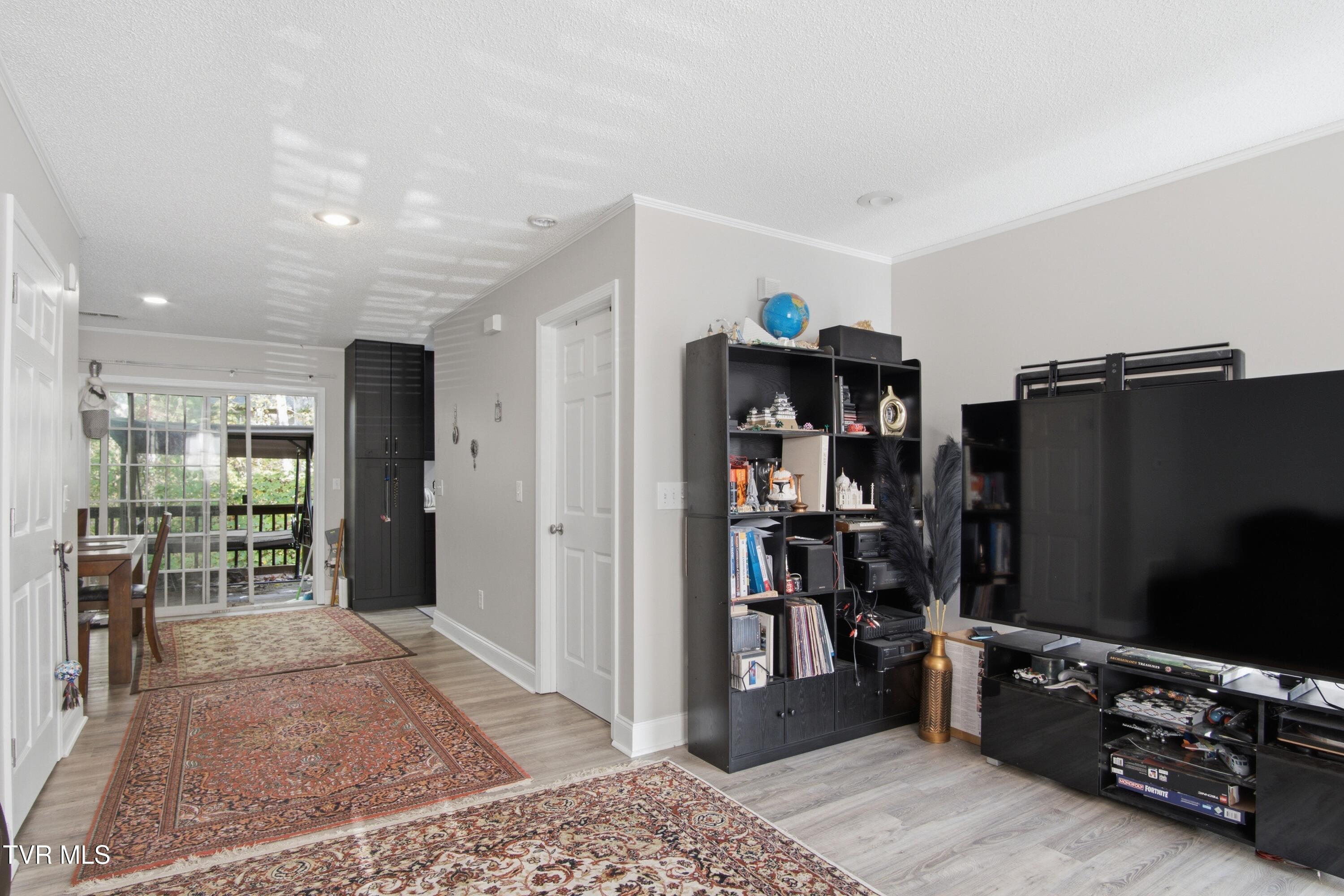 1809 West Lakeview Drive Apt 25