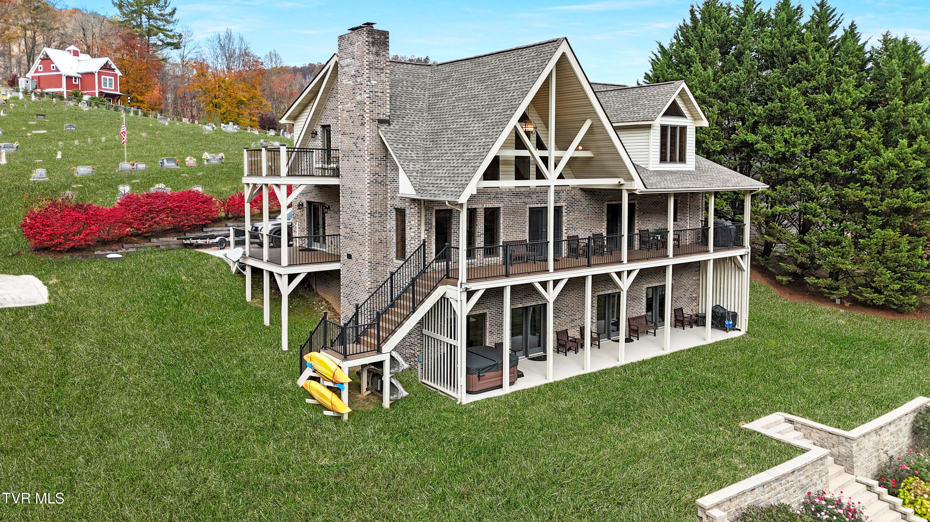 285 Cable Hollow Road