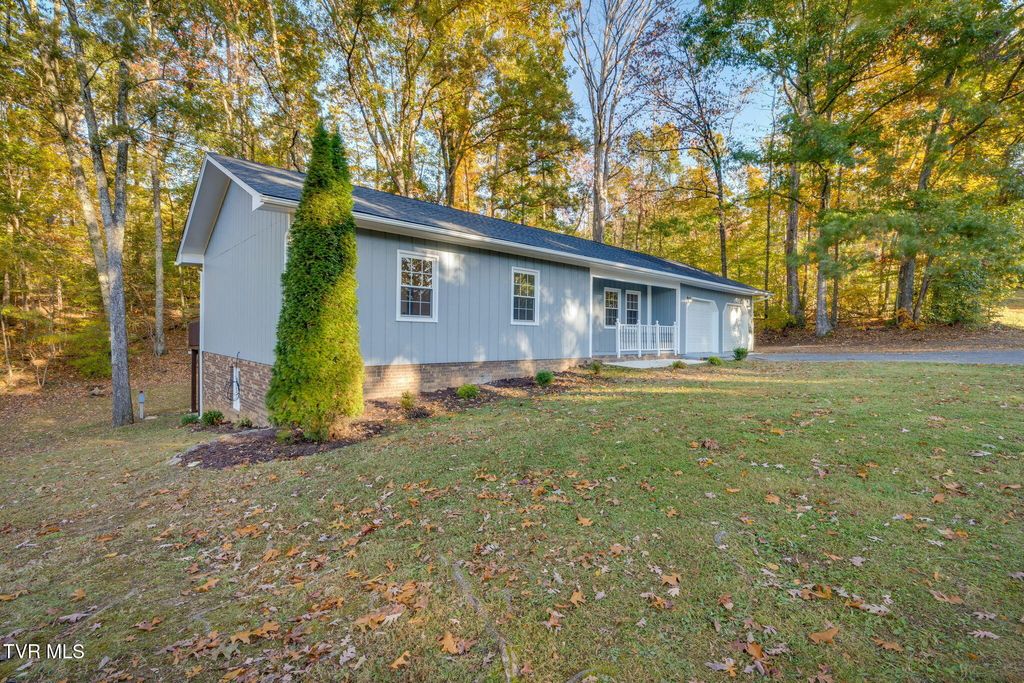 Photo of 506 Edgewood Drive, Mount Carmel, TN 37645 (MLS # 9987477)