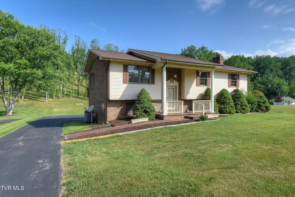 Photo of 146 Clay Little Road, Elizabethton, TN 37643 (MLS # 9996756)