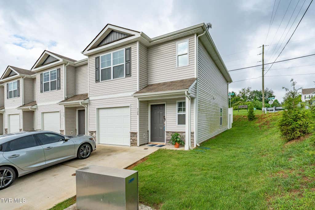 Photo of 728 Theobald Way, Kingsport, TN 37660 (MLS # 9999398)