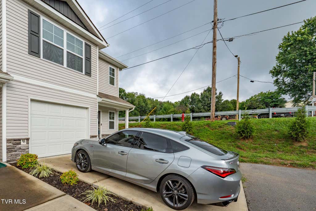 Photo of 728 Theobald Way, Kingsport, TN 37660 (MLS # 9999398)