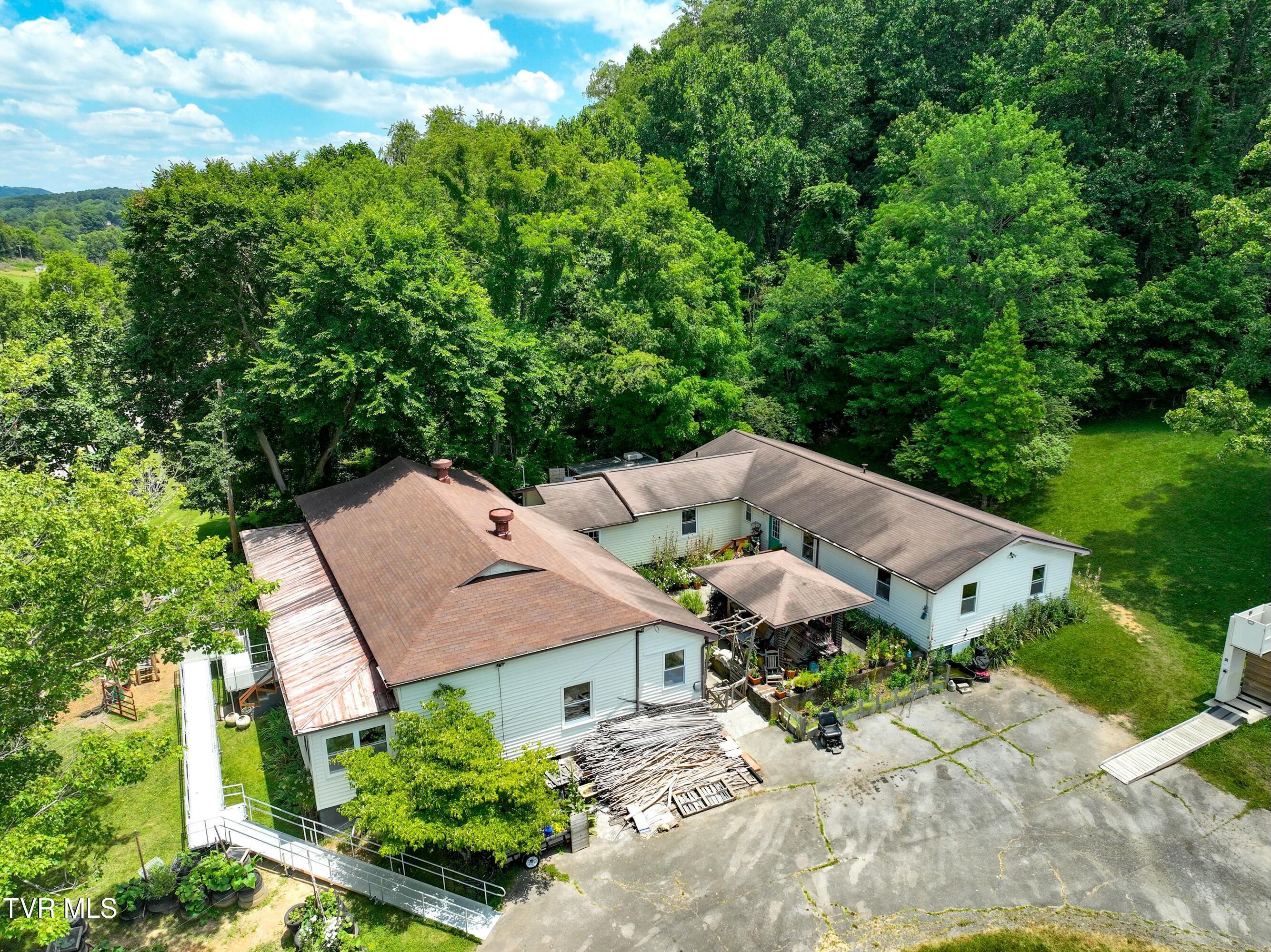 28248 Hillman Highway, Meadowview, Virginia image 2