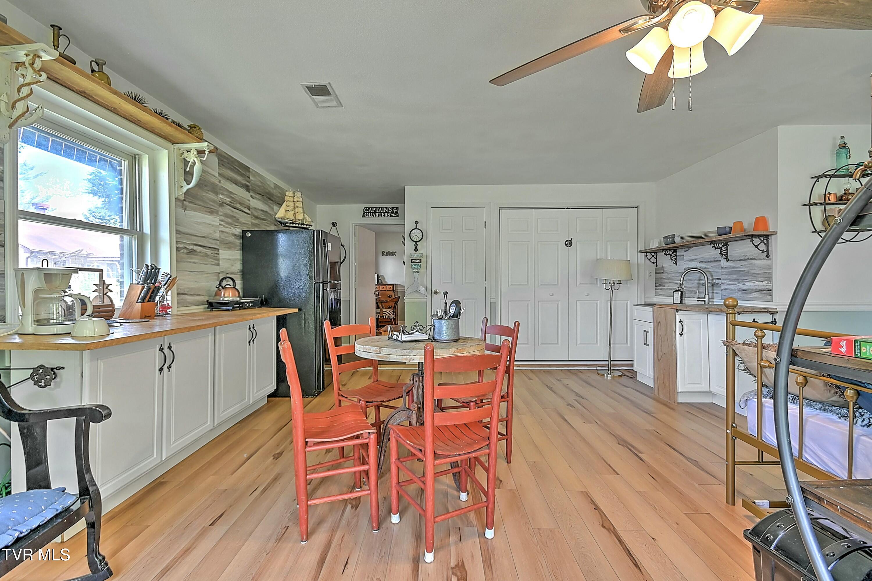 28248 Hillman Highway, Meadowview, Virginia image 18