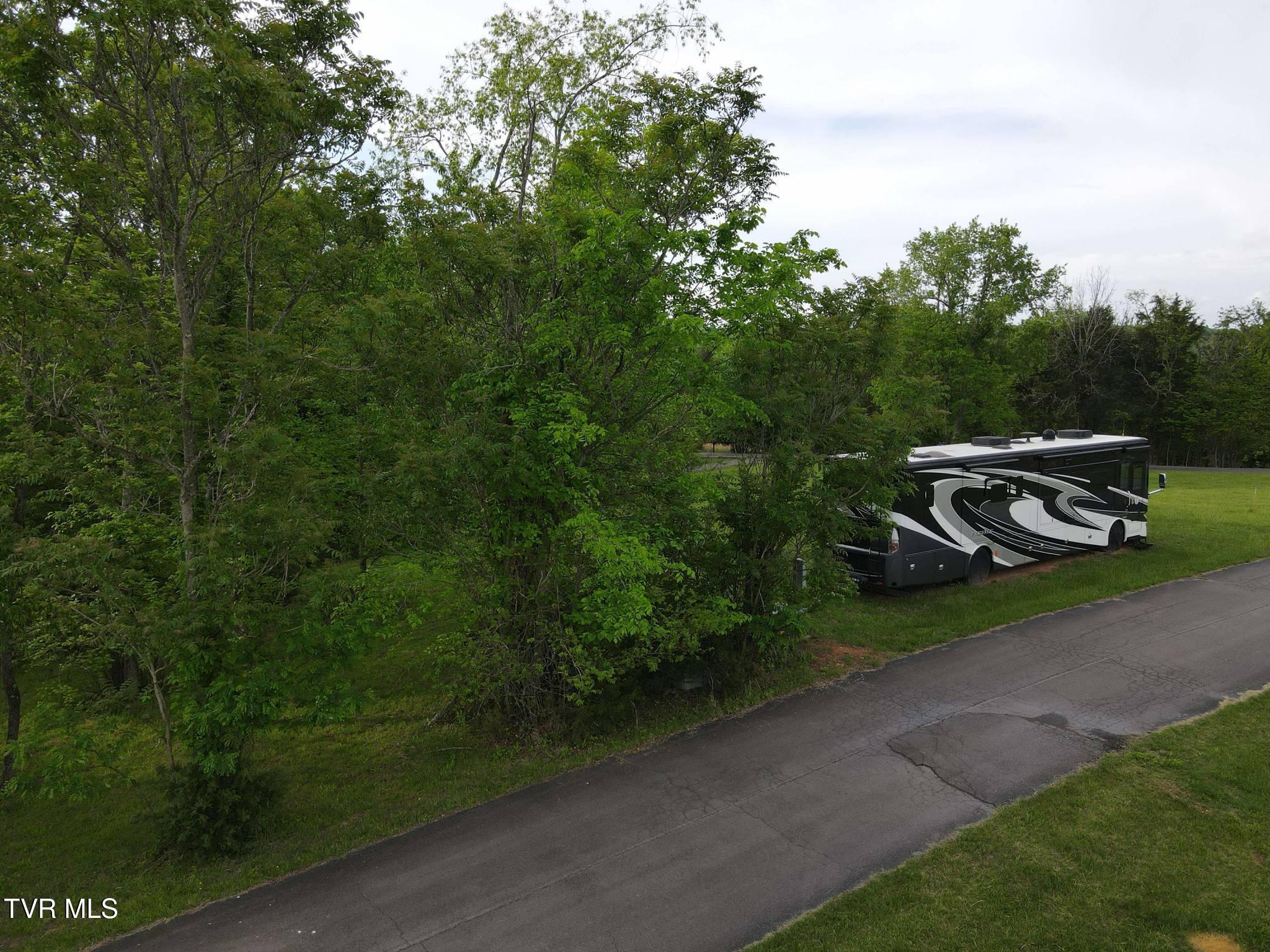 500 Candy Creek Private Drive, Blountville, Tennessee image 5