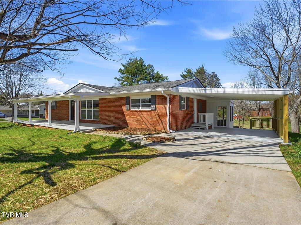 Photo of 452 Wilder Street, Morristown, TN 37813 (MLS # 9992950)