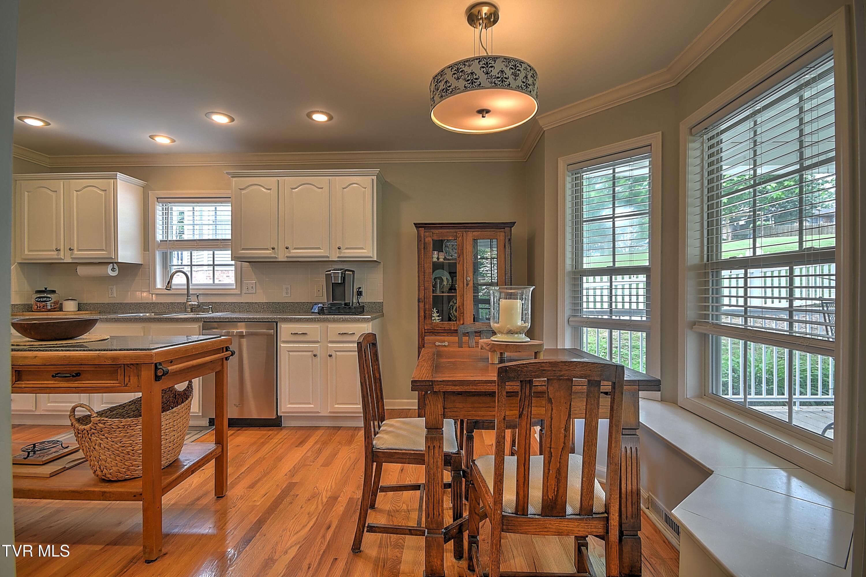 307 Hunters Crossing Lane, Kingsport, Tennessee image 32