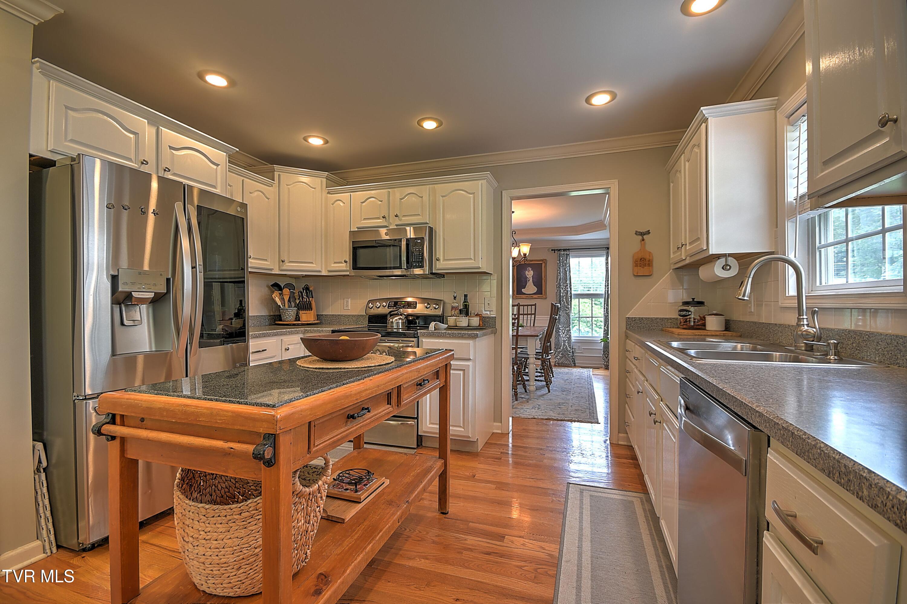 307 Hunters Crossing Lane, Kingsport, Tennessee image 25