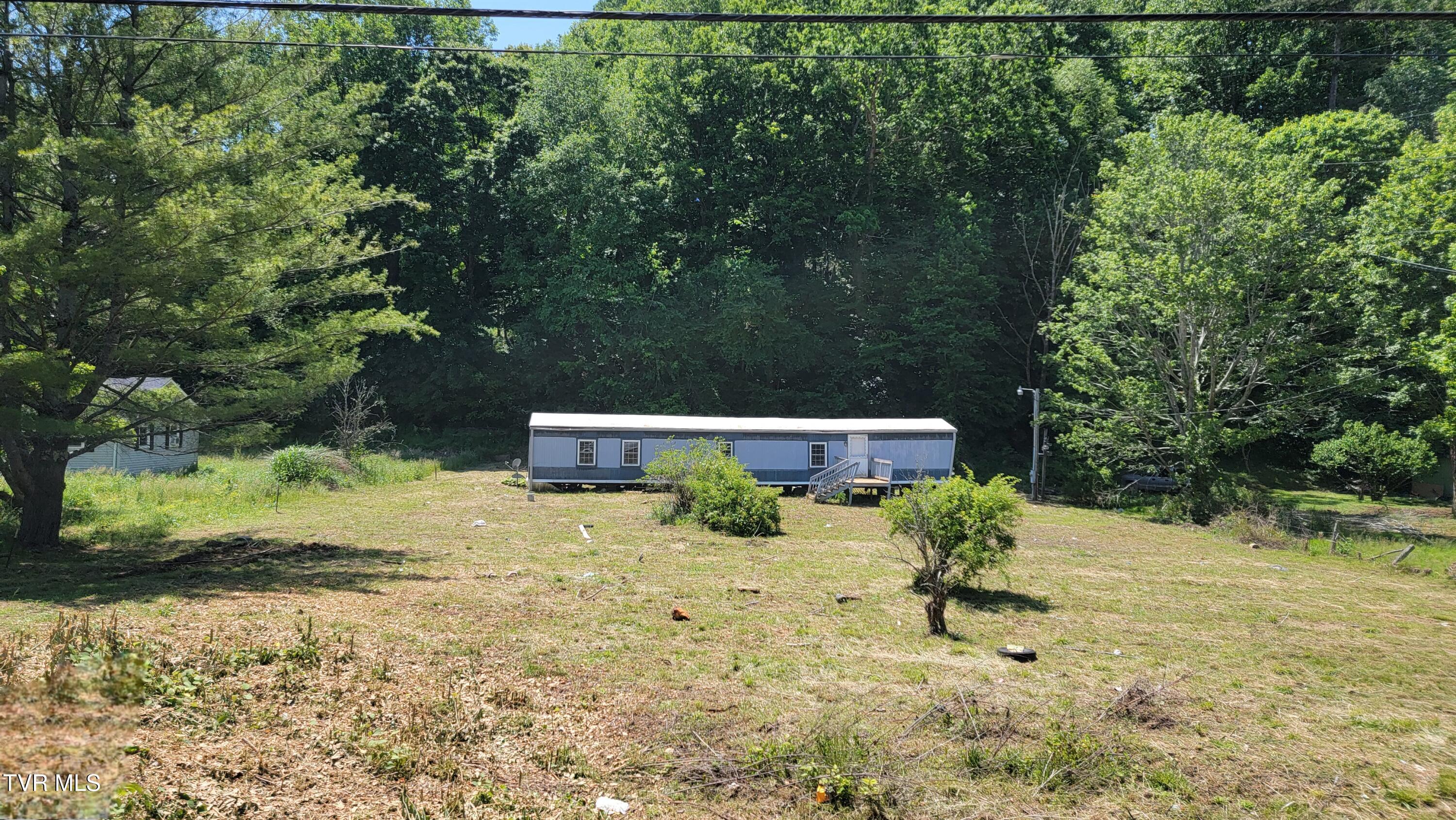 8658 Hwy 421 S, Trade, Tennessee image 2