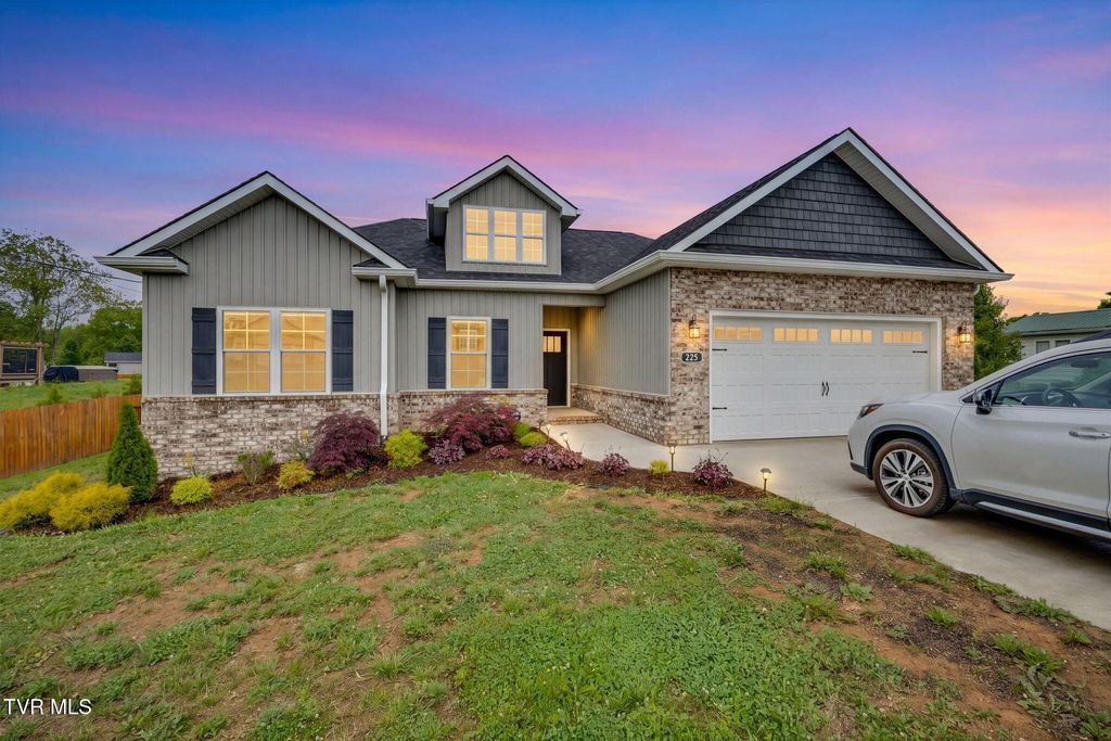 Photo of 225 Old Stage Road, Johnson City, TN 37615 (MLS # 9994666)