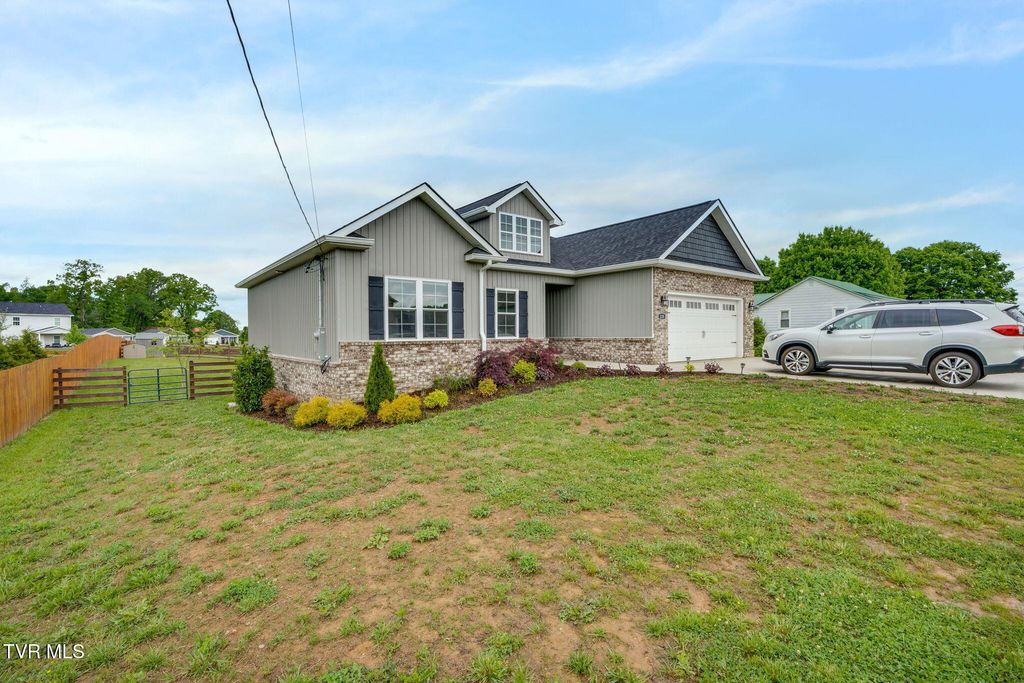 Photo of 225 Old Stage Road, Johnson City, TN 37615 (MLS # 9994666)