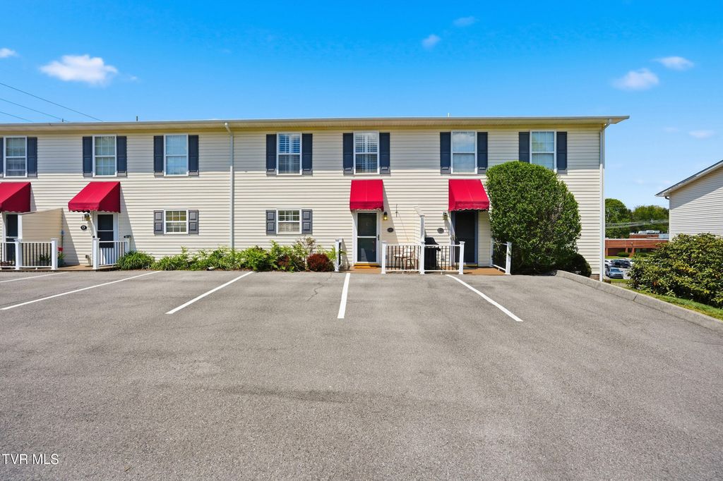 Photo of 2101 Cherokee Road #12, Johnson City, TN 37604 (MLS # 9994300)