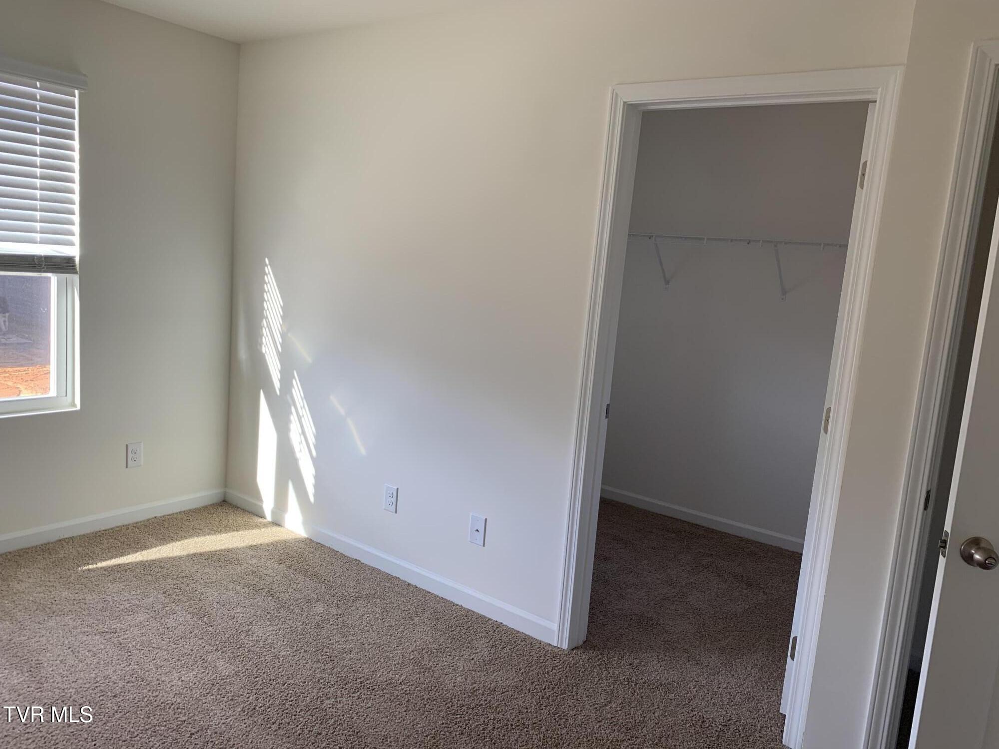 Jonesborough, Tennessee 37659, United States, 3 Bedrooms Bedrooms, ,3 BathroomsBathrooms,Residential,Active,226001