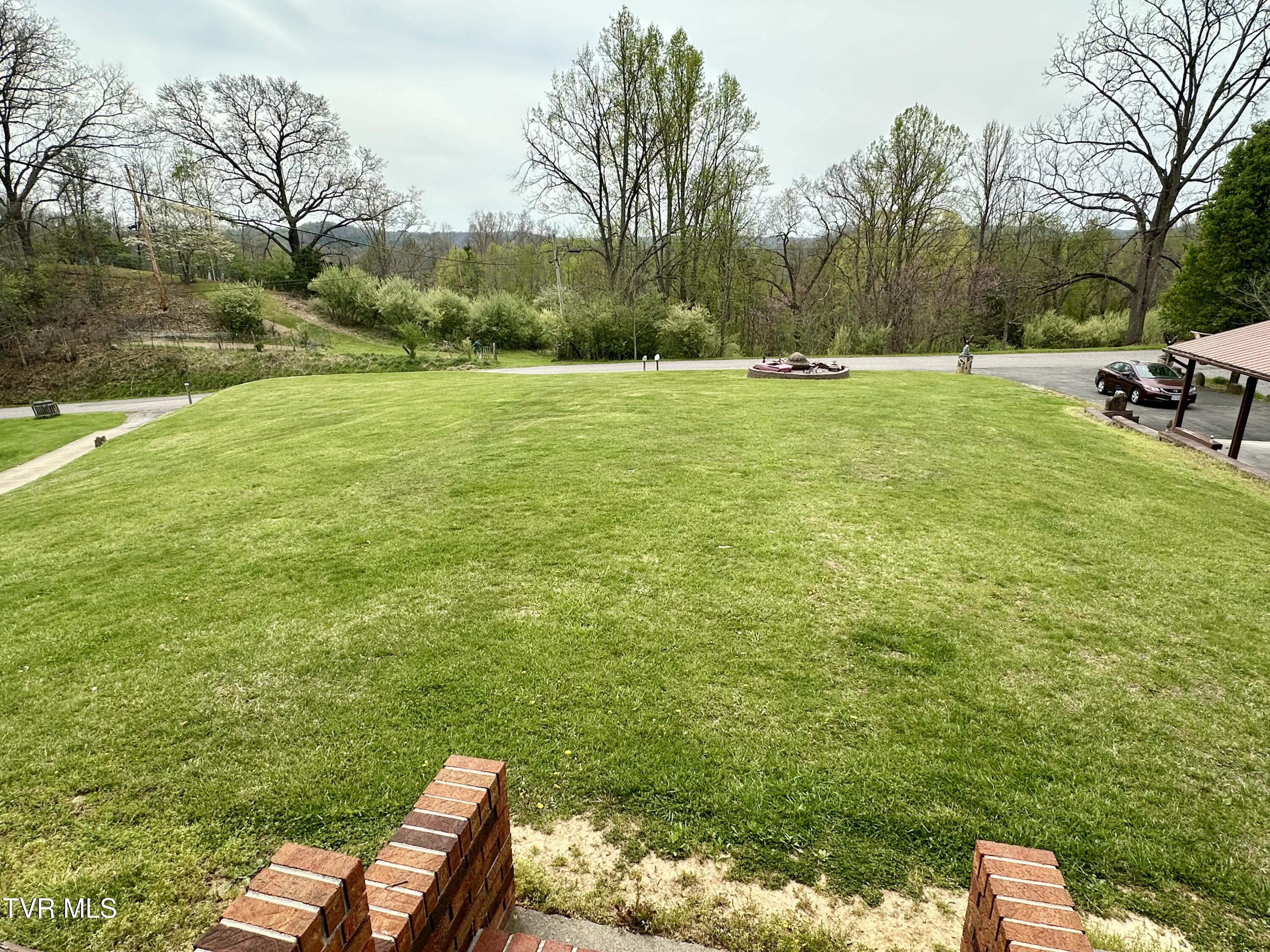 1456 Osbornes Gap Road, Clintwood, Virginia image 4