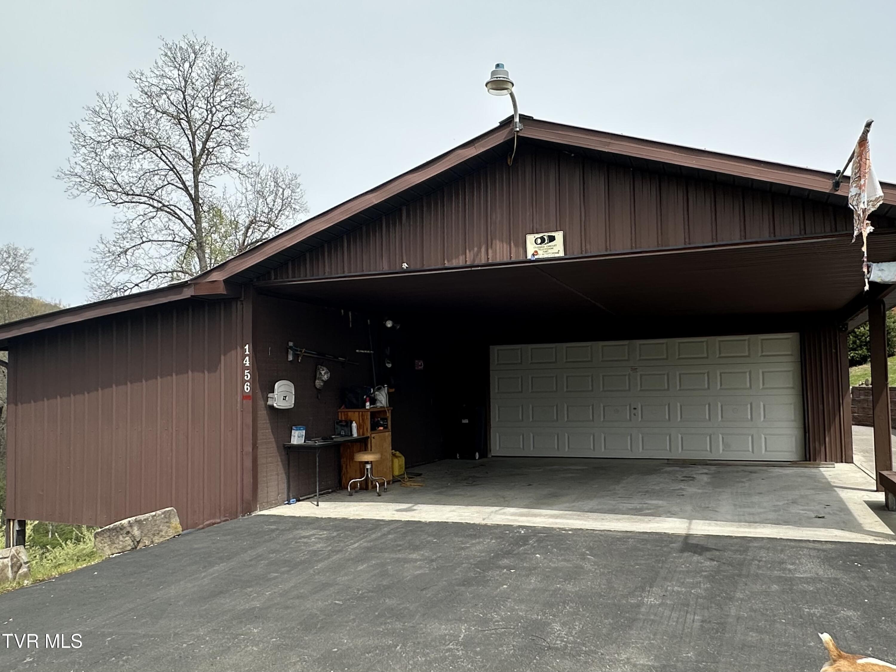 1456 Osbornes Gap Road, Clintwood, Virginia image 2