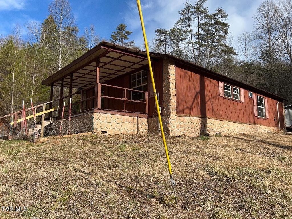 Photo of 641 Jacobs Hollow Road, Sneedville, TN 37869 (MLS # 9990398)