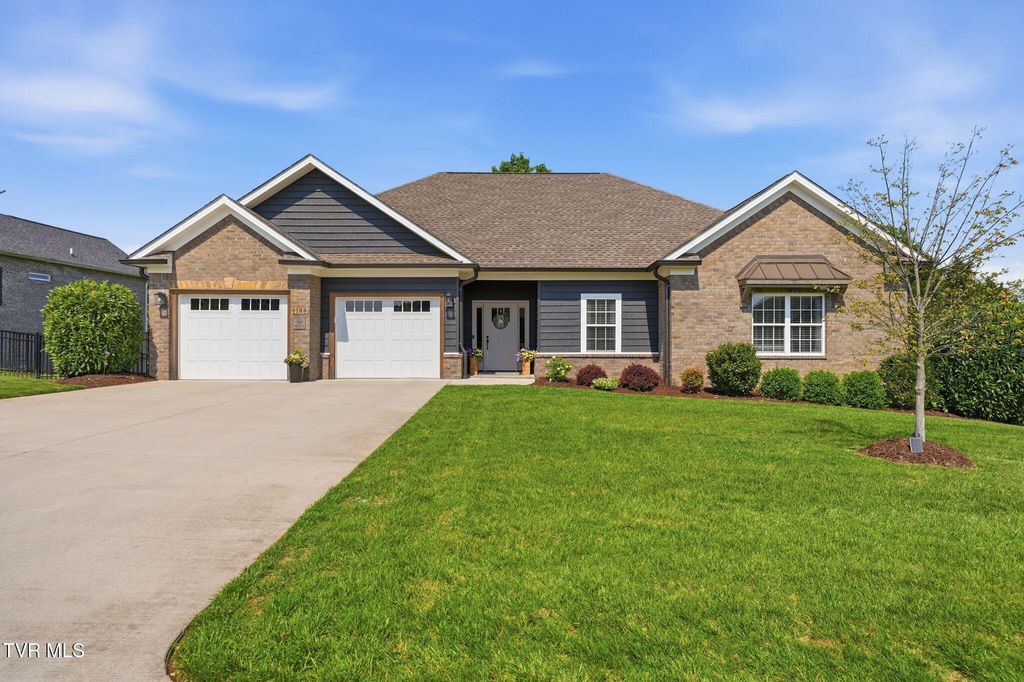 Photo of 1188 Panoramic Vista, Johnson City, TN 37615 (MLS # 9994558)