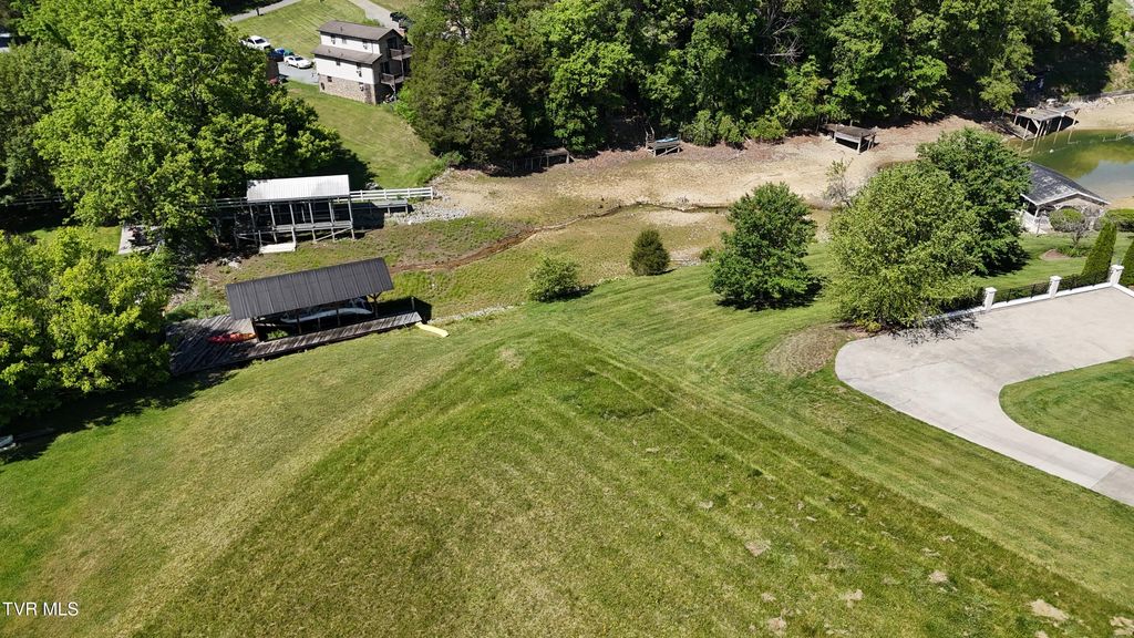 Photo of 20 Cross Anchor Place, Piney Flats, TN 37686 (MLS # 9995230)