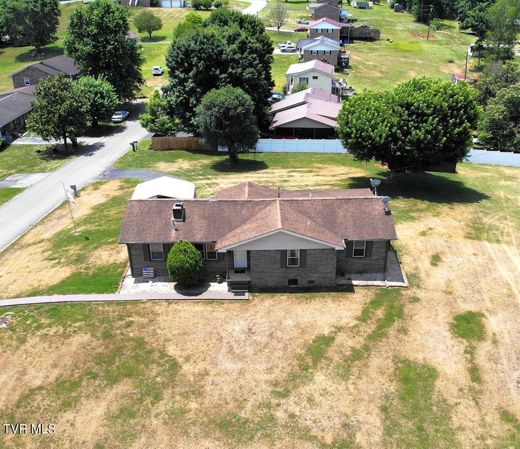 18 Rogers Circle, Castlewood, Virginia image 2