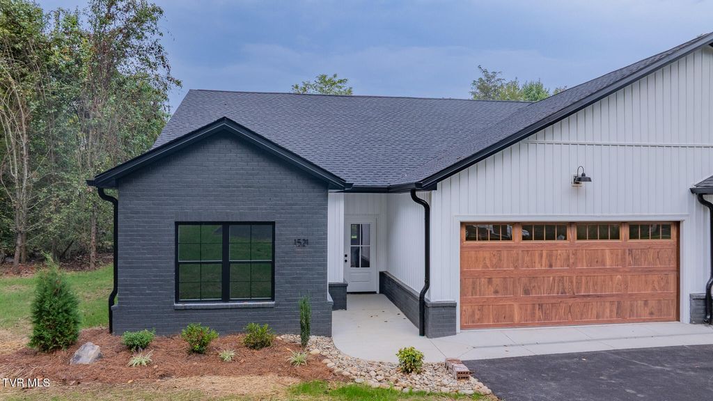 Photo of 1521 Carroll Creek Road, Johnson City, TN 37615 (MLS # 9988202)